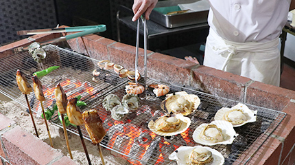 バイキング ビュッフェ レストラン 飛島