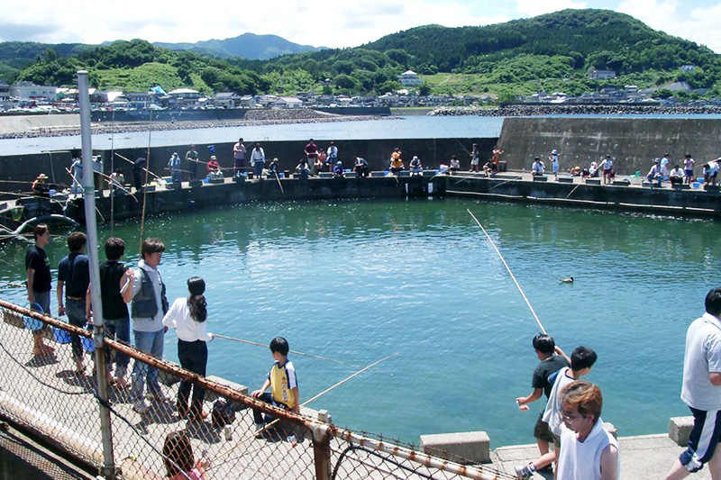 由良の海洋釣堀